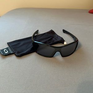 Oakley men’s sunglasses Antix